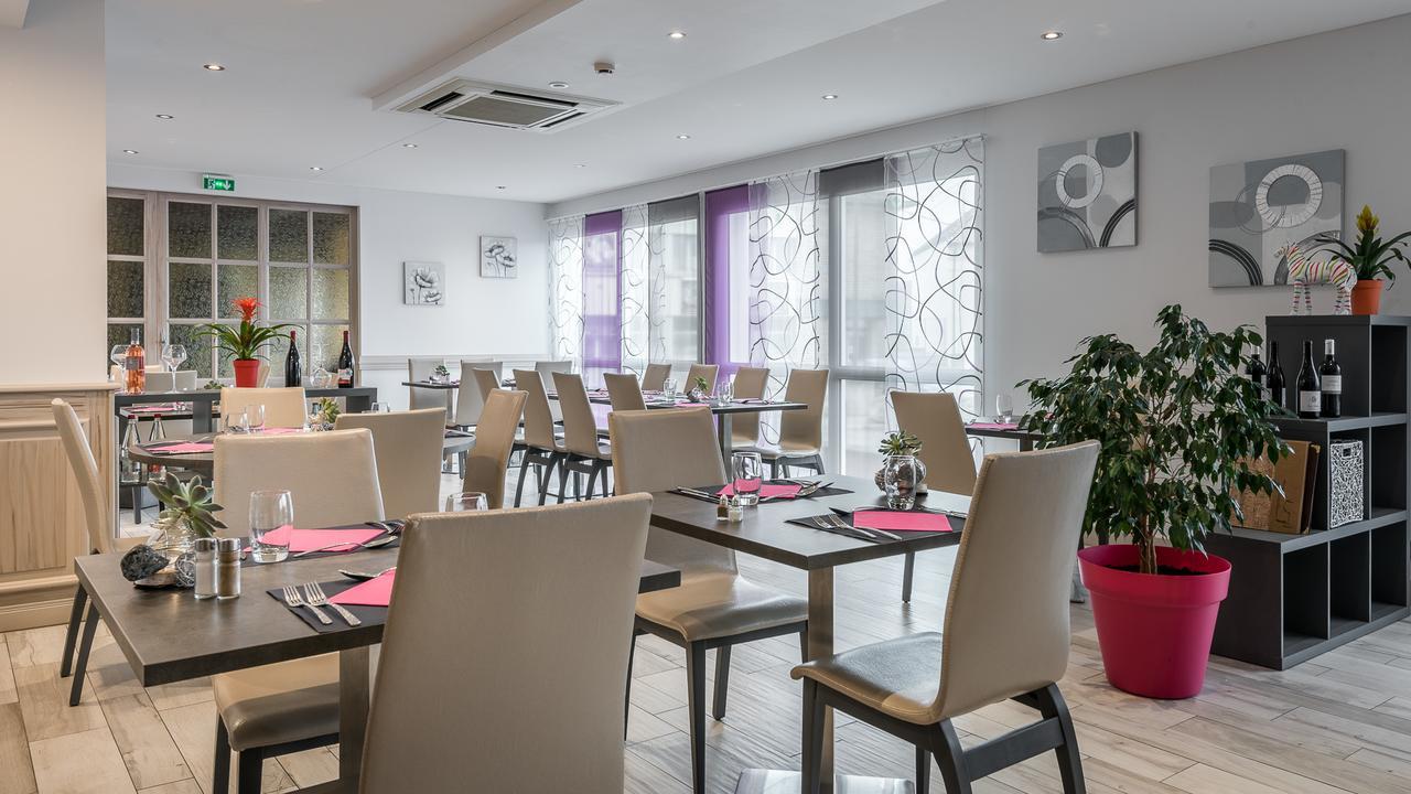 Hotel Restaurant L'Evidence Neufchâteau Eksteriør bilde